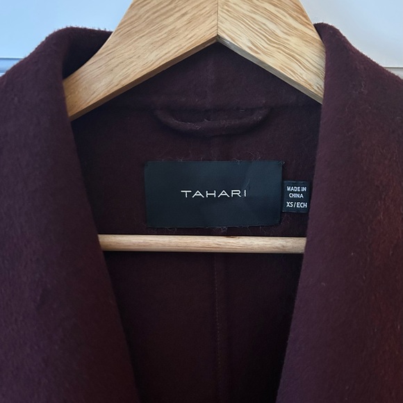 TAHARI Belted Burgundy Wrap Coat size XS - Picture 6 of 6